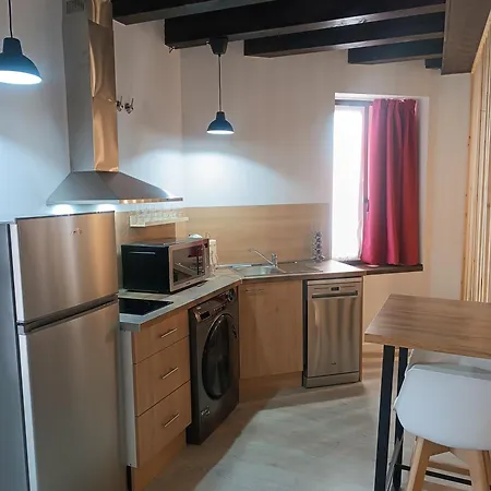 Turisticos Puerta Del Mariscal 1-1 * Ávila